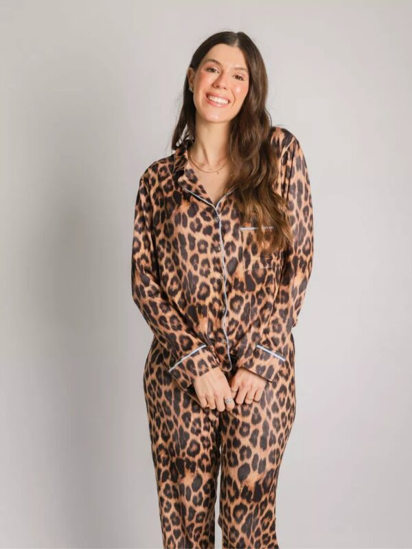 Pijama Feminino Americano Longo Onça Detalhe Vermelho - Imagem 2