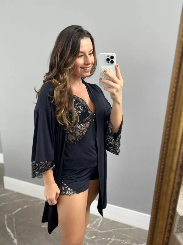 Robe Preto em Poliamida com Renda - Imagem 4
