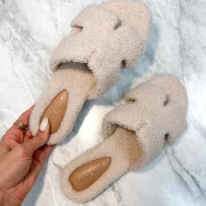 Chinelo Pantufa Sofih Areia