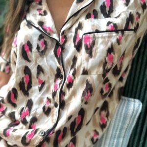 Pijama Feminino Americano Em Viscose Curto Onça Rosa
