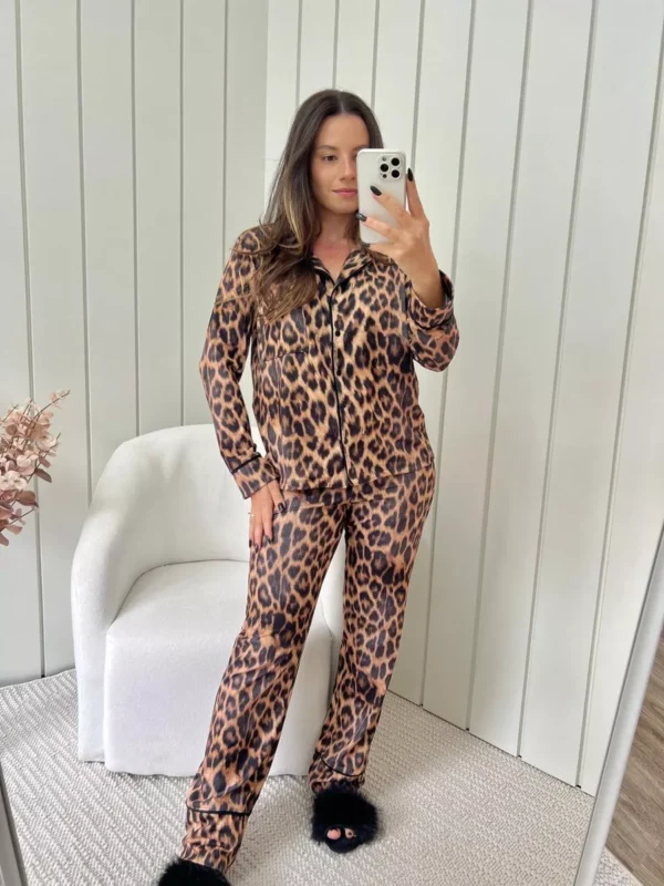 Pijama Feminino Americano Longo Onça Detalhe Preto