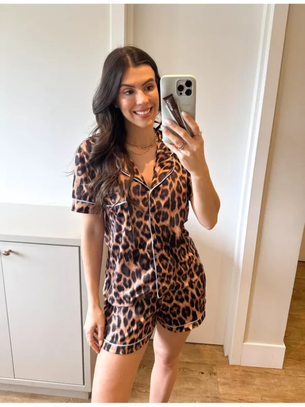 Pijama Feminino Americano Curto Onça Detalhe Azul - Imagem 3