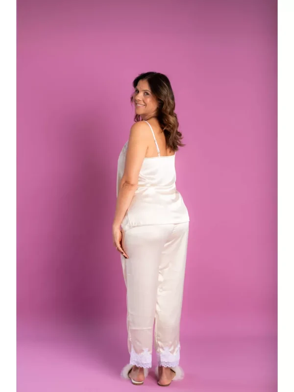 Pijama Feminino Meia Estação Cetim Regata e Calça Bege - Imagem 3